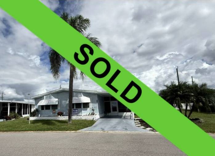 Ellenton, FL Mobile Home for Sale located at 4412 Buena Vista Dr N Colony Cove